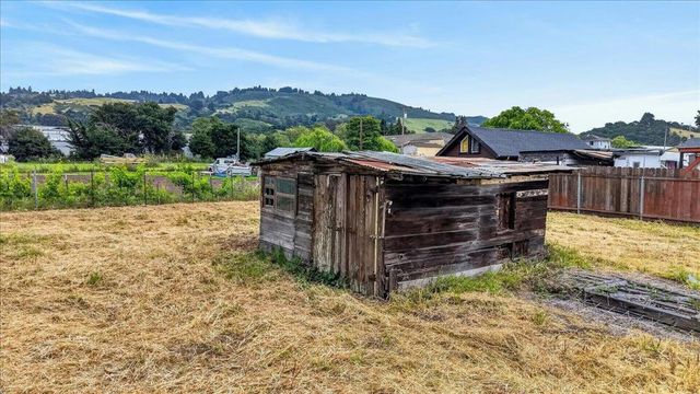 67 Hughes Road, Watsonville, CA 95076