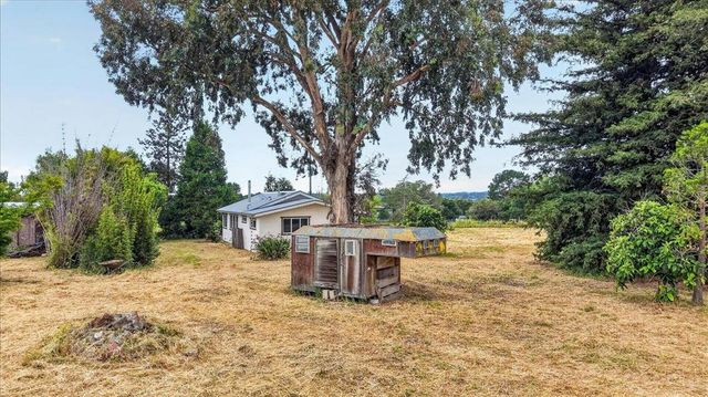 67 Hughes Road, Watsonville, CA 95076