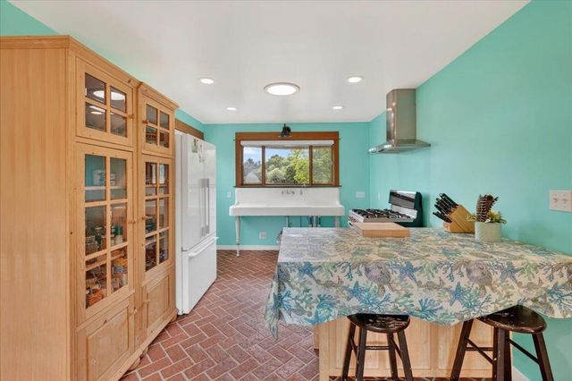 67 Hughes Road, Watsonville, CA 95076