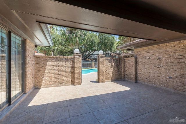 1009 S Peking Street, Mcallen, TX 78501