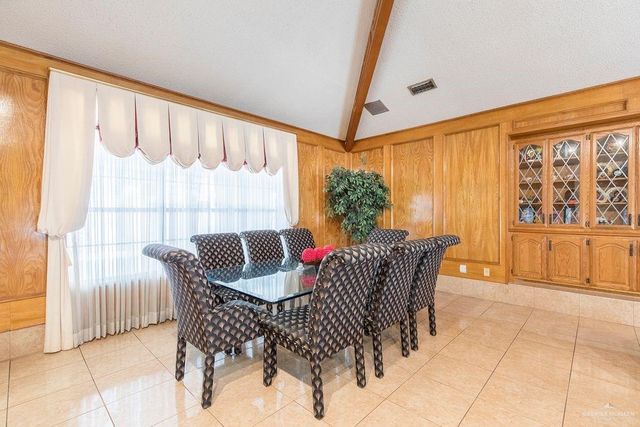 1009 S Peking Street, Mcallen, TX 78501