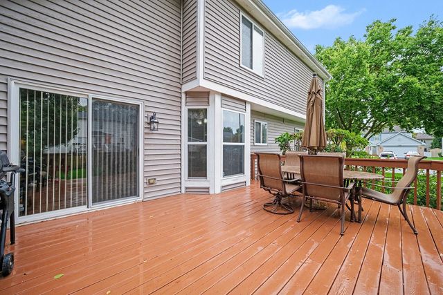 915 Joan Court, Naperville, IL 60540