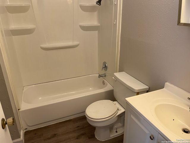 5431 RUBIDOUX DR, San Antonio, TX 78228