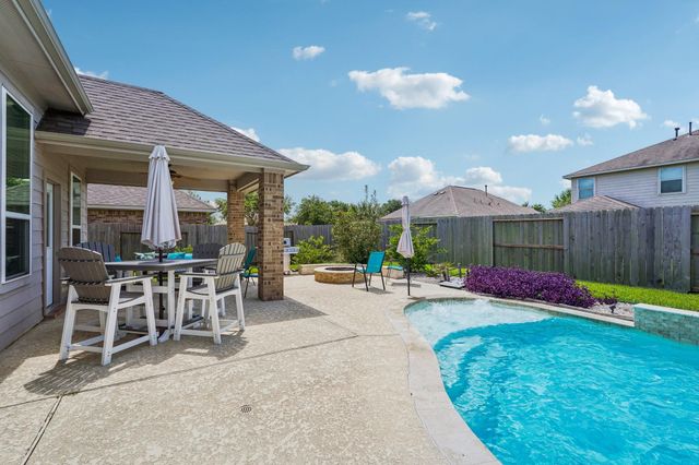 6546 Turner Fields Lane, Dickinson, TX 77539