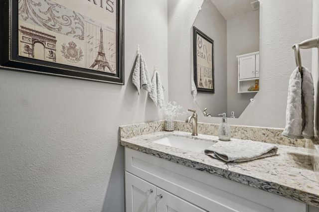 6546 Turner Fields Lane, Dickinson, TX 77539
