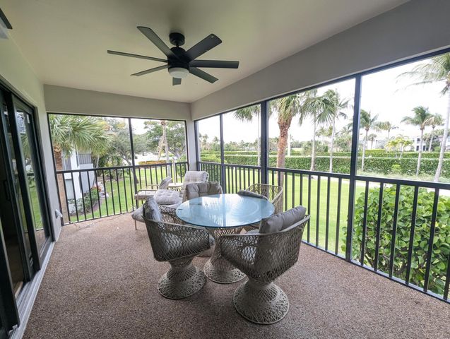 404 Clubhouse Circle, Jupiter, FL 33477