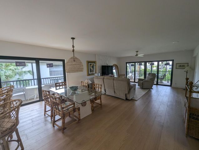 404 Clubhouse Circle, Jupiter, FL 33477