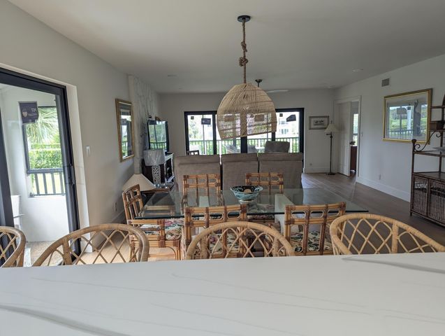 404 Clubhouse Circle, Jupiter, FL 33477