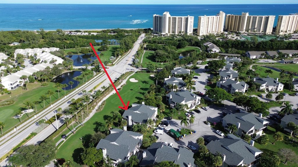404 Clubhouse Circle, Jupiter, FL 33477