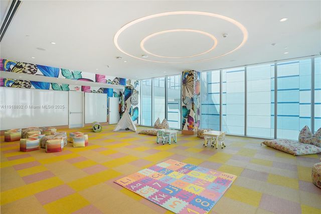 700 NE 26th Ter 3604, Miami, FL 33137