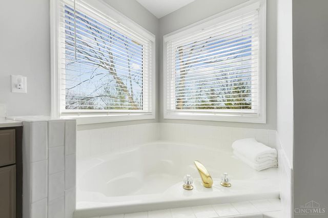 4109 Old Manchester Court, Mason, OH 45040