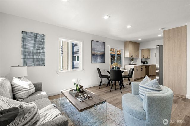 9044 9th Avenue SW, Seattle, WA 98106
