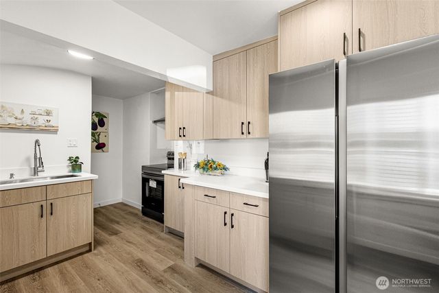 9044 9th Avenue SW, Seattle, WA 98106