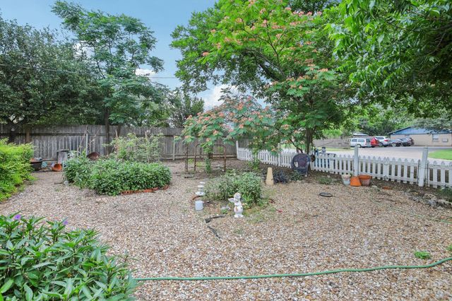 2012 Cullen Ave, Austin, TX 78757