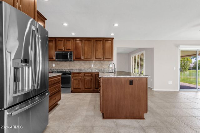 19041 N LAKE FOREST Drive, Sun City, AZ 85373