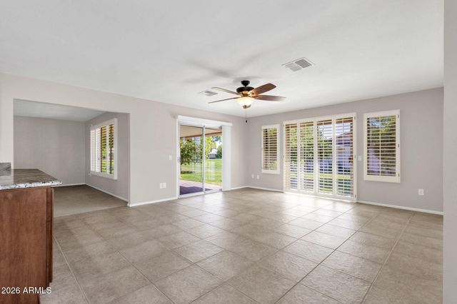 19041 N LAKE FOREST Drive, Sun City, AZ 85373