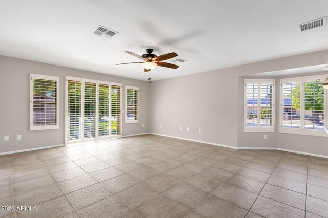 19041 N LAKE FOREST Drive, Sun City, AZ 85373