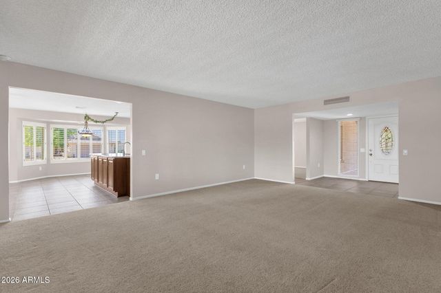 19041 N LAKE FOREST Drive, Sun City, AZ 85373