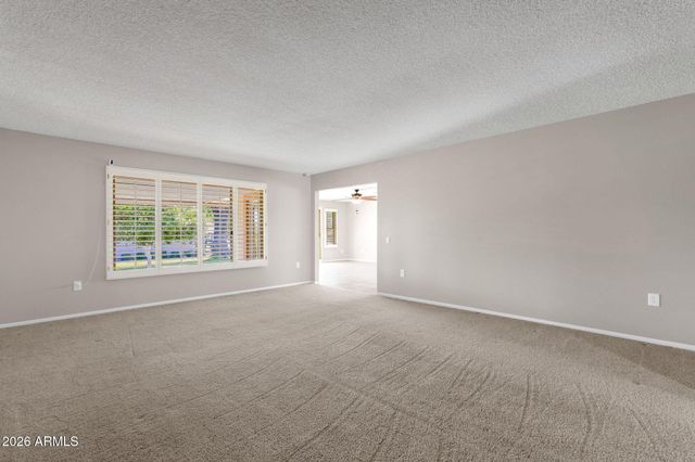 19041 N LAKE FOREST Drive, Sun City, AZ 85373