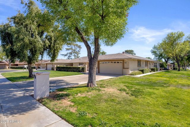19041 N LAKE FOREST Drive, Sun City, AZ 85373