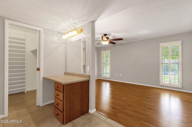 19041 N LAKE FOREST Drive, Sun City, AZ 85373