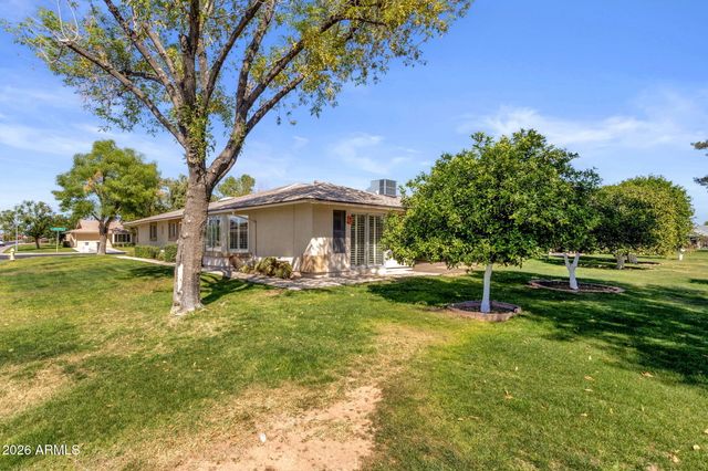 19041 N LAKE FOREST Drive, Sun City, AZ 85373