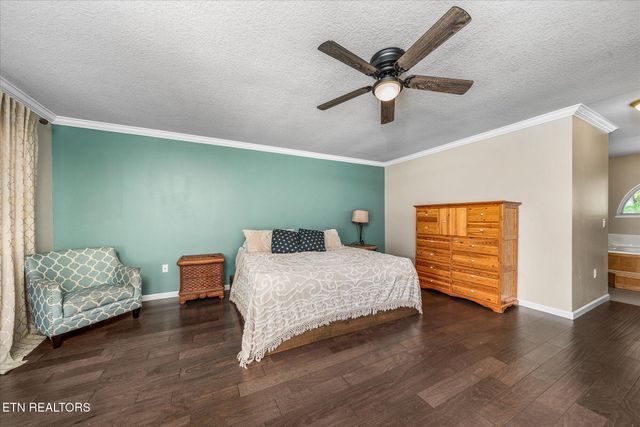 82 Browns Gap Rd, Crossville, TN 38555