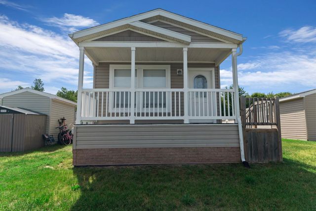 6287 Square Lake Drive, Kimball Twp, MI 48074