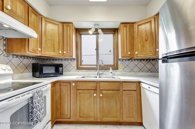 6750 Baxter Terrace Circle, Anchorage, AK 99504