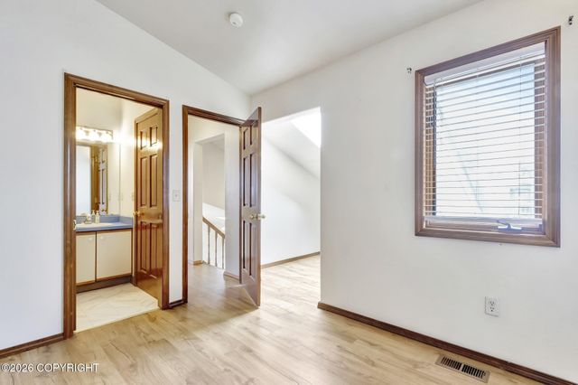 6750 Baxter Terrace Circle, Anchorage, AK 99504