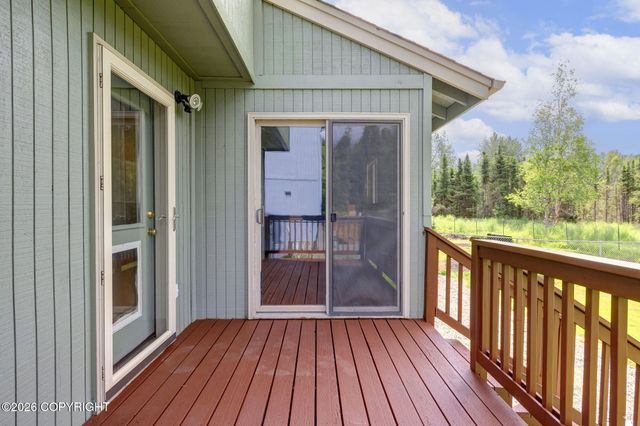 6750 Baxter Terrace Circle, Anchorage, AK 99504