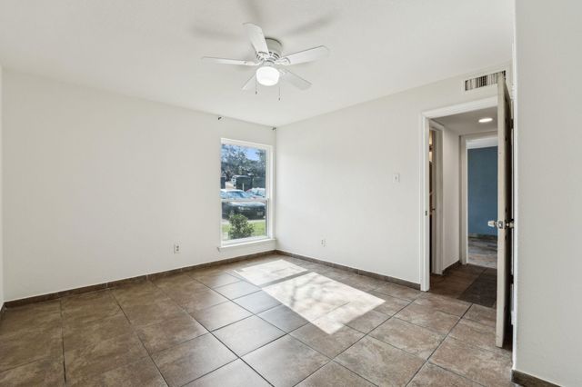 4659 Country Creek Drive 1143, Dallas, TX 75236