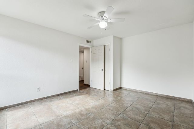 4659 Country Creek Drive 1143, Dallas, TX 75236
