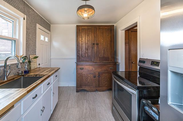 3729 STATE Street, Erie, PA 16508