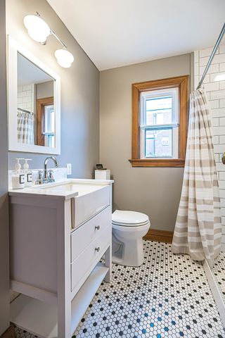 3729 STATE Street, Erie, PA 16508