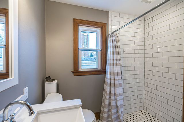 3729 STATE Street, Erie, PA 16508