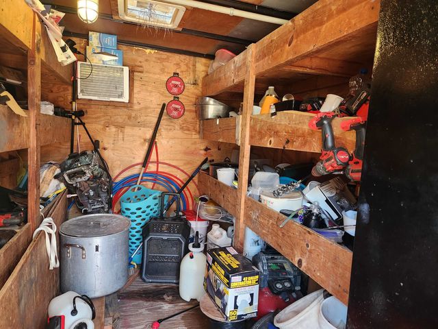 162 Grape Ln, Grand Isle, LA 70358