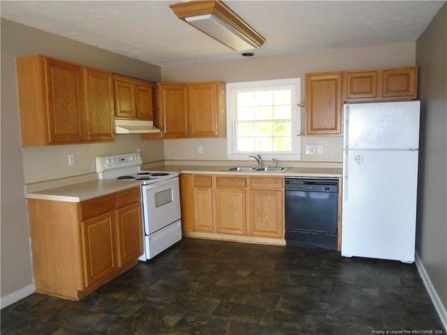 611 Drypoint Lane 1, Hope Mills, NC 28348