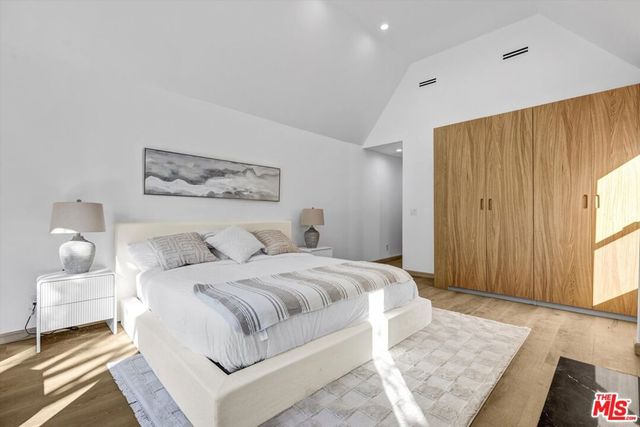11404 Biona Drive, Los Angeles, CA 90066