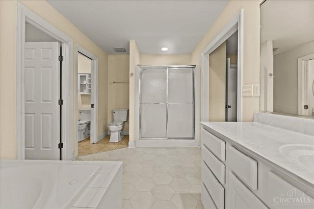 1016 Olde Station Court, Fairfield, OH 45014