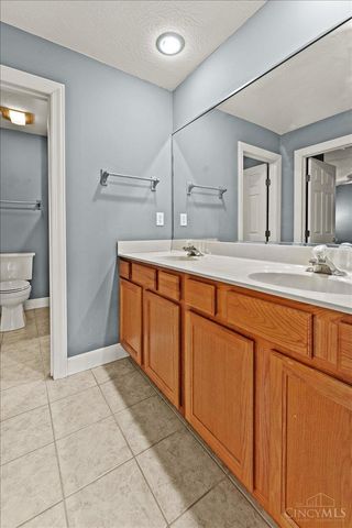 1016 Olde Station Court, Fairfield, OH 45014