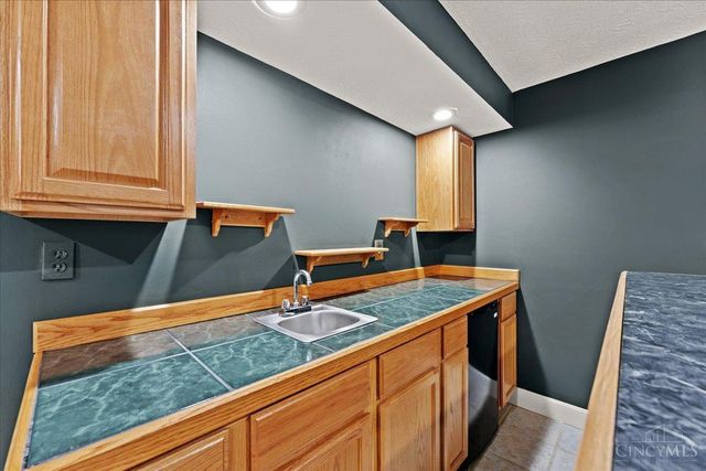 1016 Olde Station Court, Fairfield, OH 45014