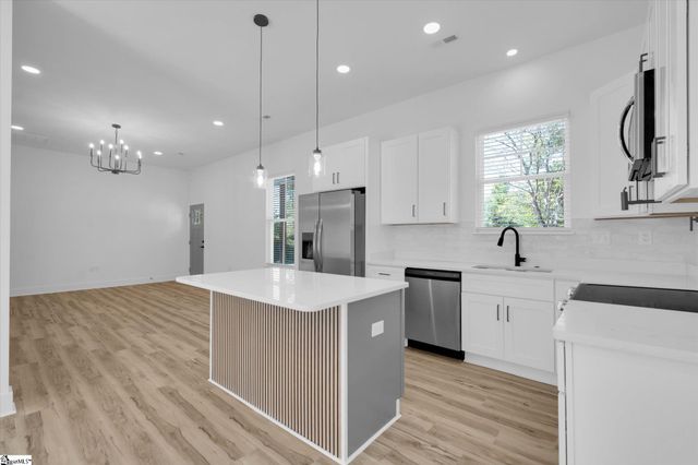 208 Drury Lane, Mauldin, SC 29662