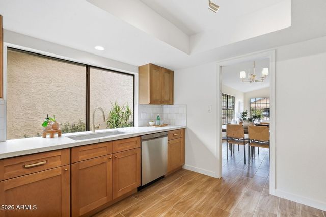 2439 W KIOWA Avenue, Mesa, AZ 85202
