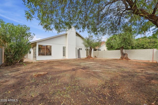 2439 W KIOWA Avenue, Mesa, AZ 85202