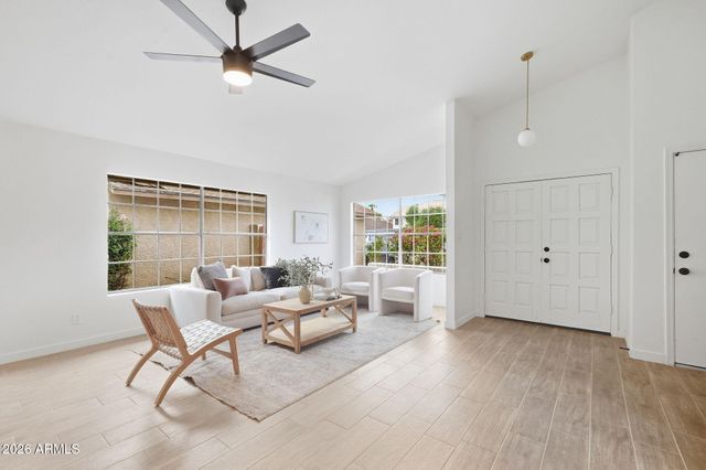 2439 W KIOWA Avenue, Mesa, AZ 85202