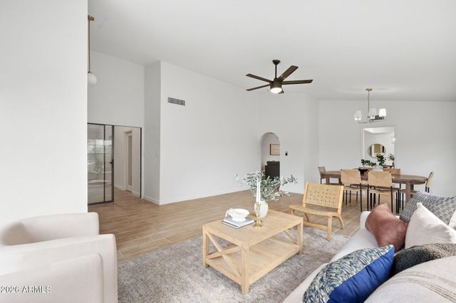 2439 W KIOWA Avenue, Mesa, AZ 85202