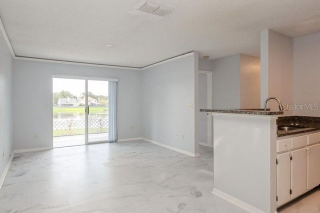 2501 GRASSY POINT DRIVE 107, Lake Mary, FL 32746