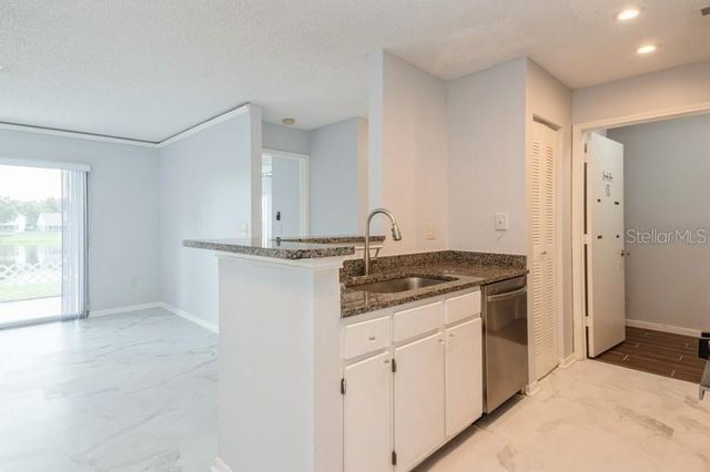 2501 GRASSY POINT DRIVE 107, Lake Mary, FL 32746