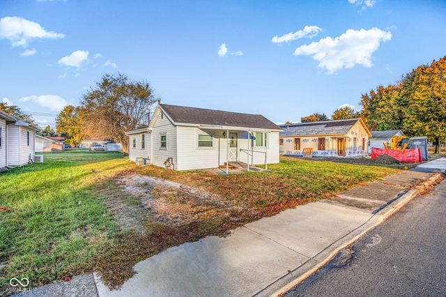 834 Maple Street, Tipton, IN 46072